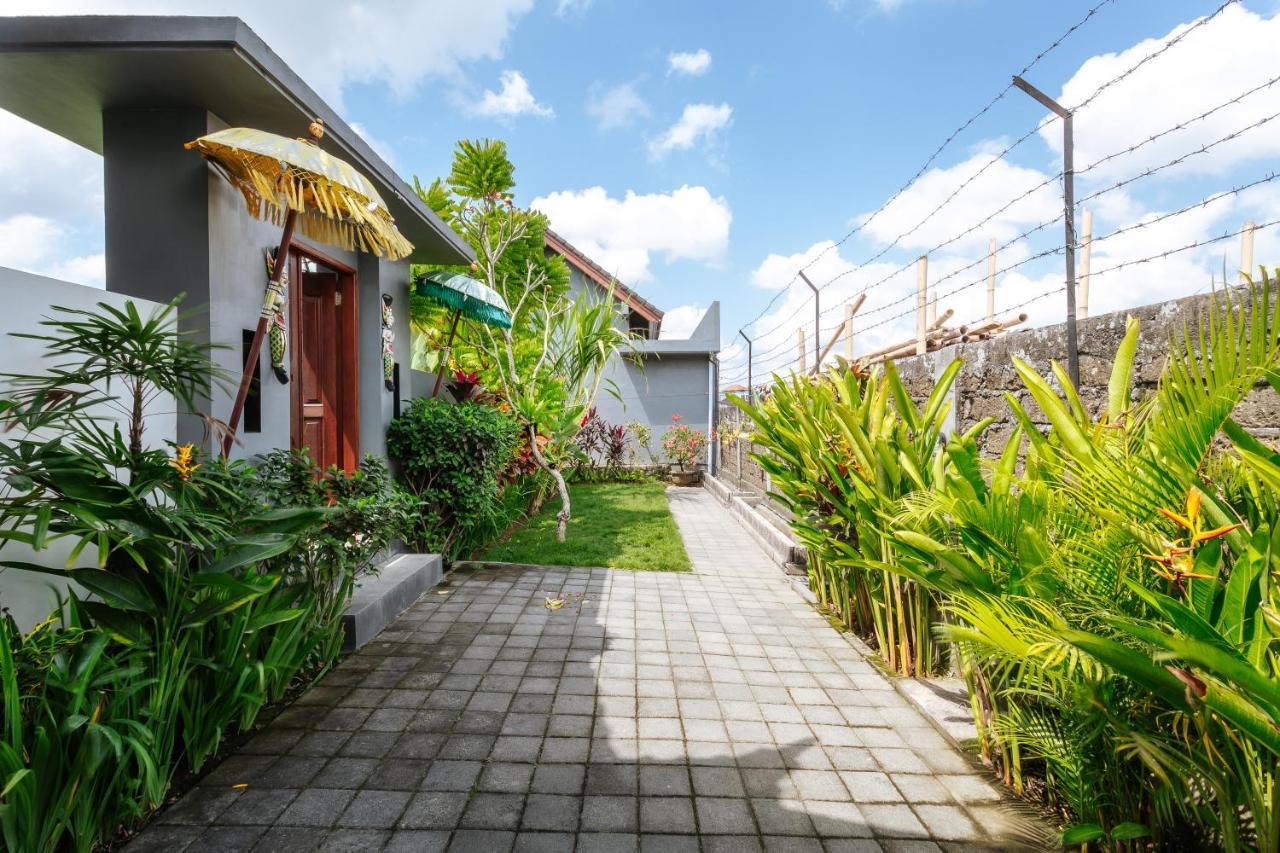 Carik Bali Guest House Canggu Экстерьер фото